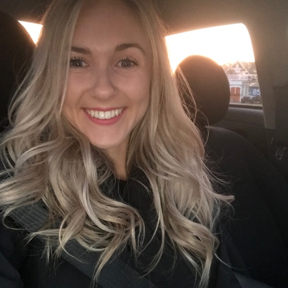 Meet your Posher, Meaghan - Picture 2 of 2